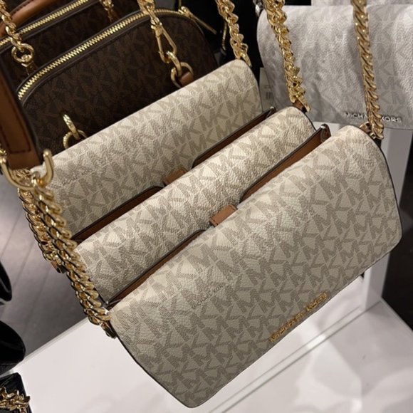 MICHAEL KORS Jet Set Travel Medium Phone Xbody Bag - Picture 4 of 16